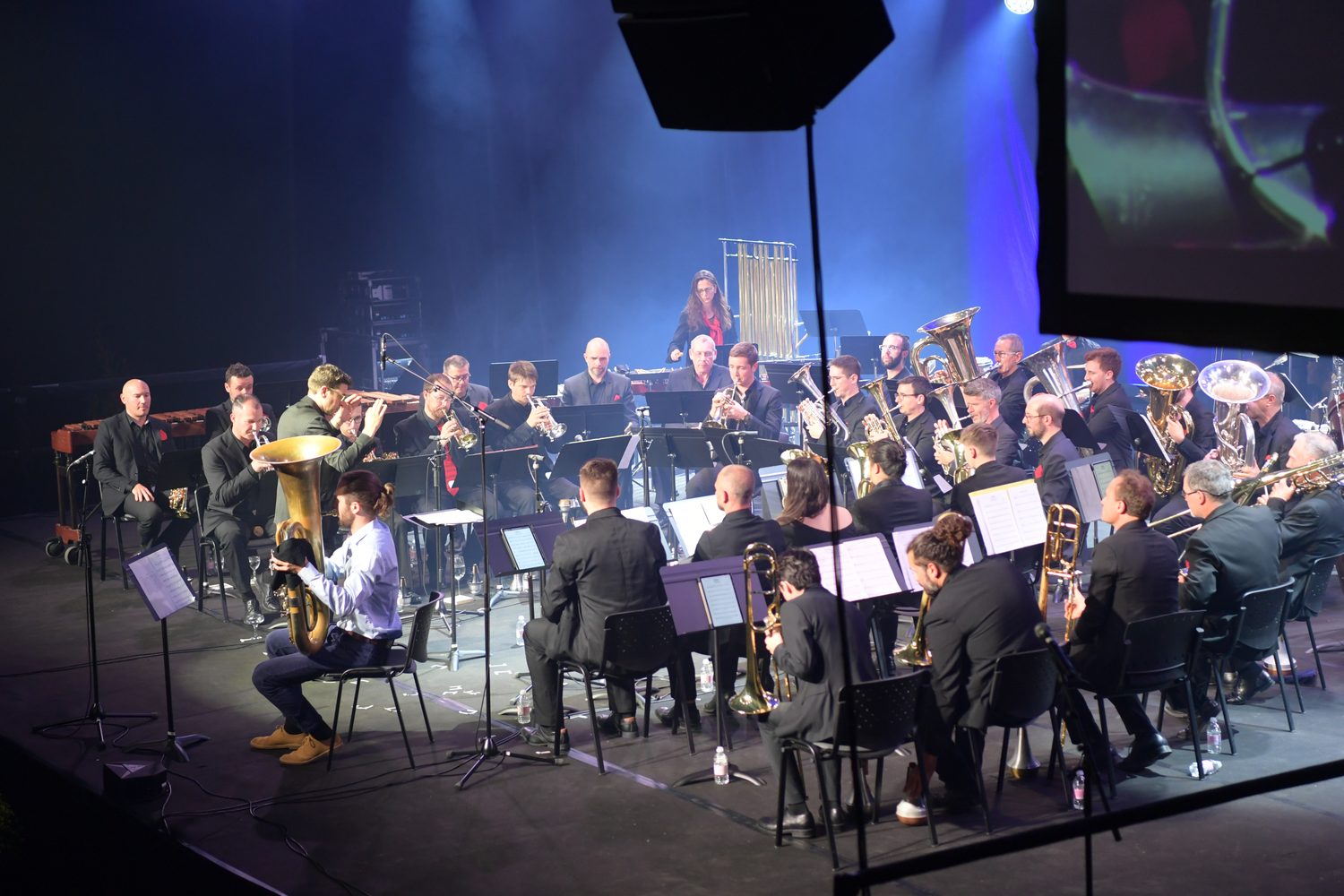 Florian Wielgosik au tuba, en soliste avec le Brass Band Occitania à Limoux.